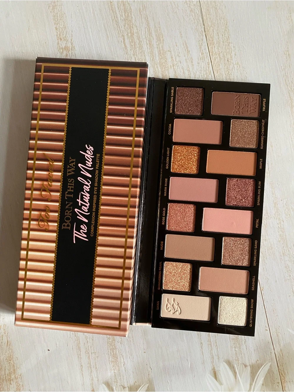 Too Faced Born This Way The Natural Nudes Eye Shadow Palette 16 Eyeshadow Shades